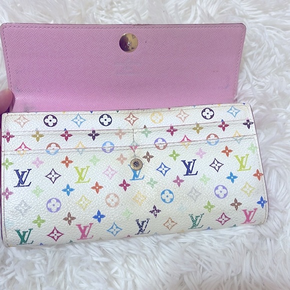 Auth. Louis Vuitton Multicolor Sarah Wallet - Picture 11 of 17
